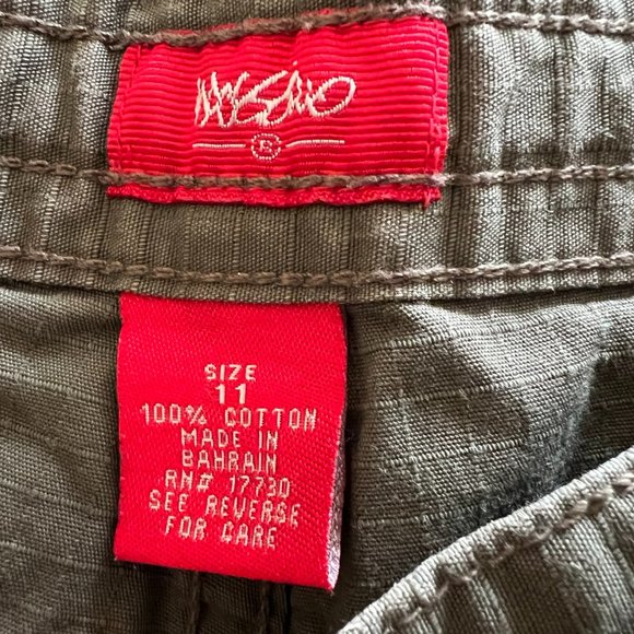 Mossimo Dark Olive Cargo Pants - Bootcut - Size 11 - Picture 4 of 4